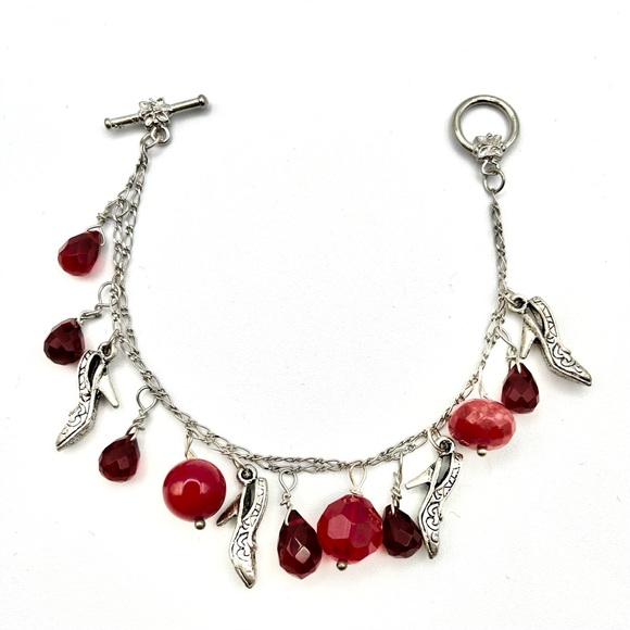 NWT DOUBLE STRAND CRYSTAL CHARM BRACELET IN REGAL RED TONES & SILVER TONED SHOES - Picture 11 of 15